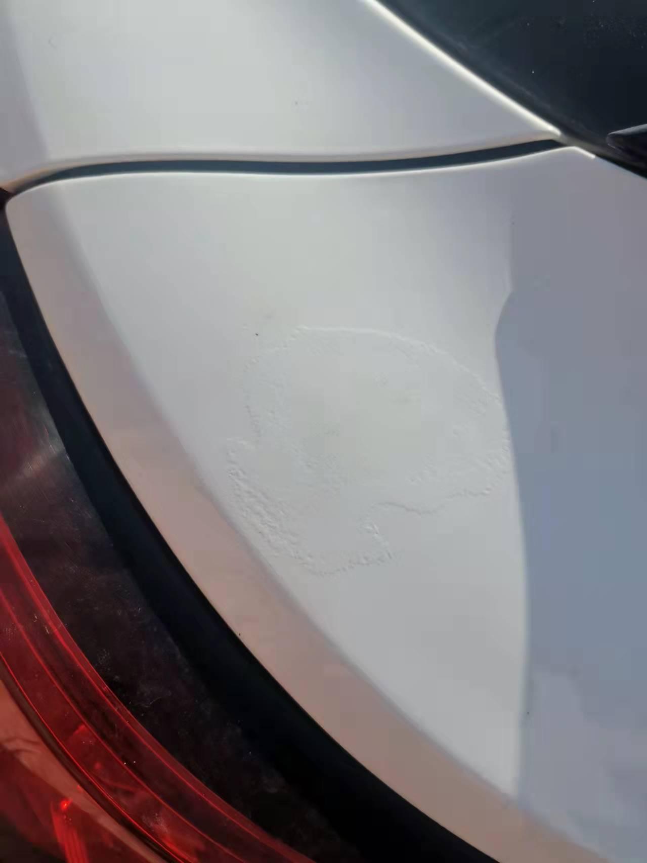 名爵ZS 开了一年多，车子尾部油漆起泡了，4S店说是原车漆问题，可以要求厂家索赔。大家觉得可以索赔多少呢