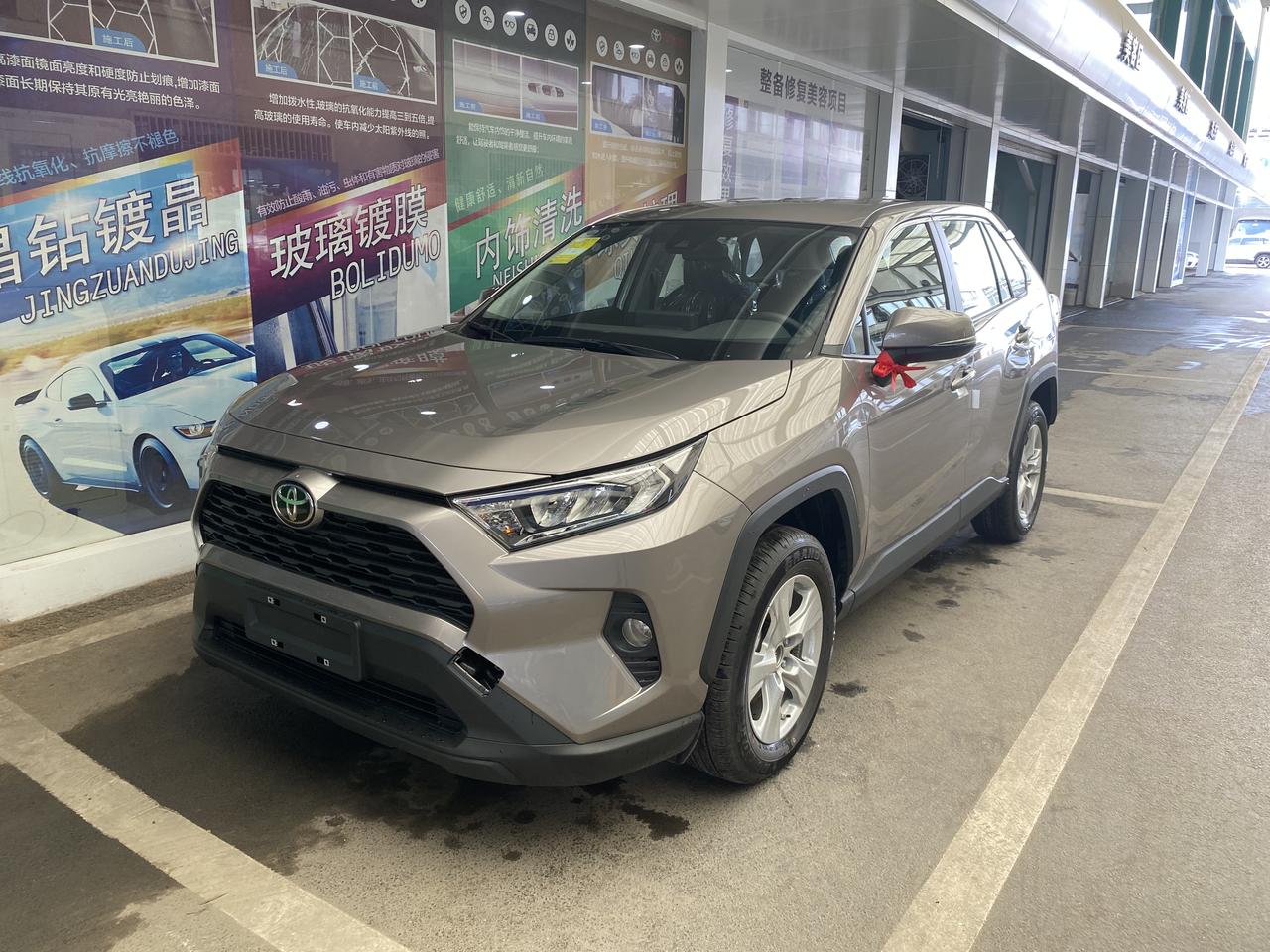 丰田RAV4荣放 荣放需要加一个金属的发动机下护板吗？