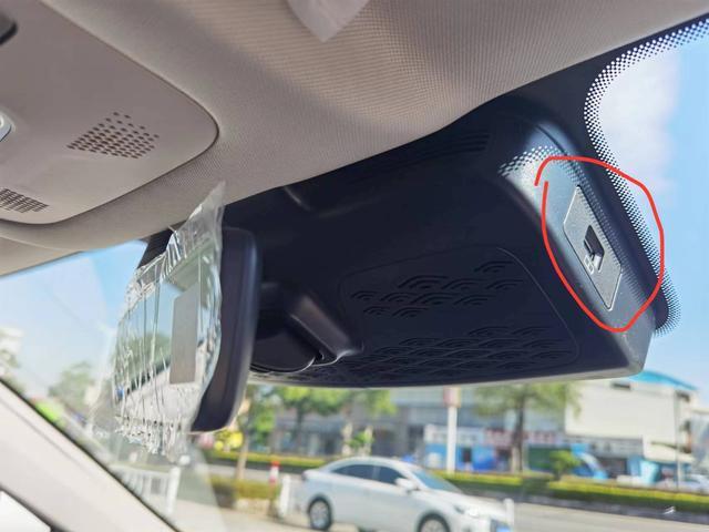 奇瑞艾瑞泽8 请问车圈大哥们，车内后视镜后面的USB接口能支持多大电流输出呀，看中了360 M320 pro的后视镜记录