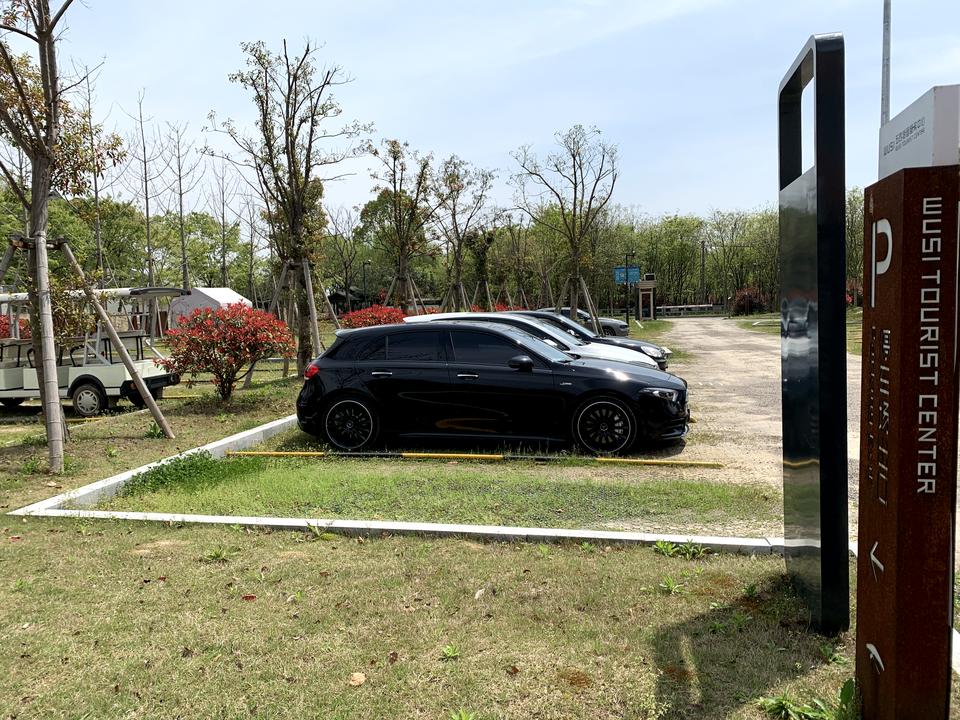 奔驰A级AMG(进口) 兄弟们，现在刚提车500km，用了十几次s+，转速最多到了6000，也用过强制降档放炮，现在非常