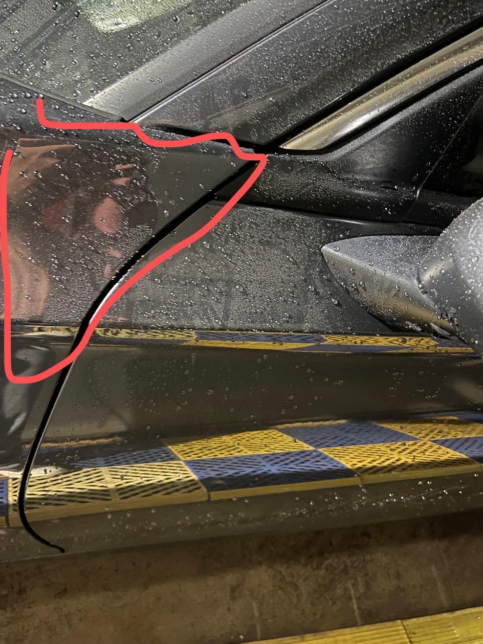 本田思域 十一代劲动版车前左翼子板比右边翼子板凸出，会不会有可能是运损车，而且机盖的缝隙还贼大，怎么调都没用。