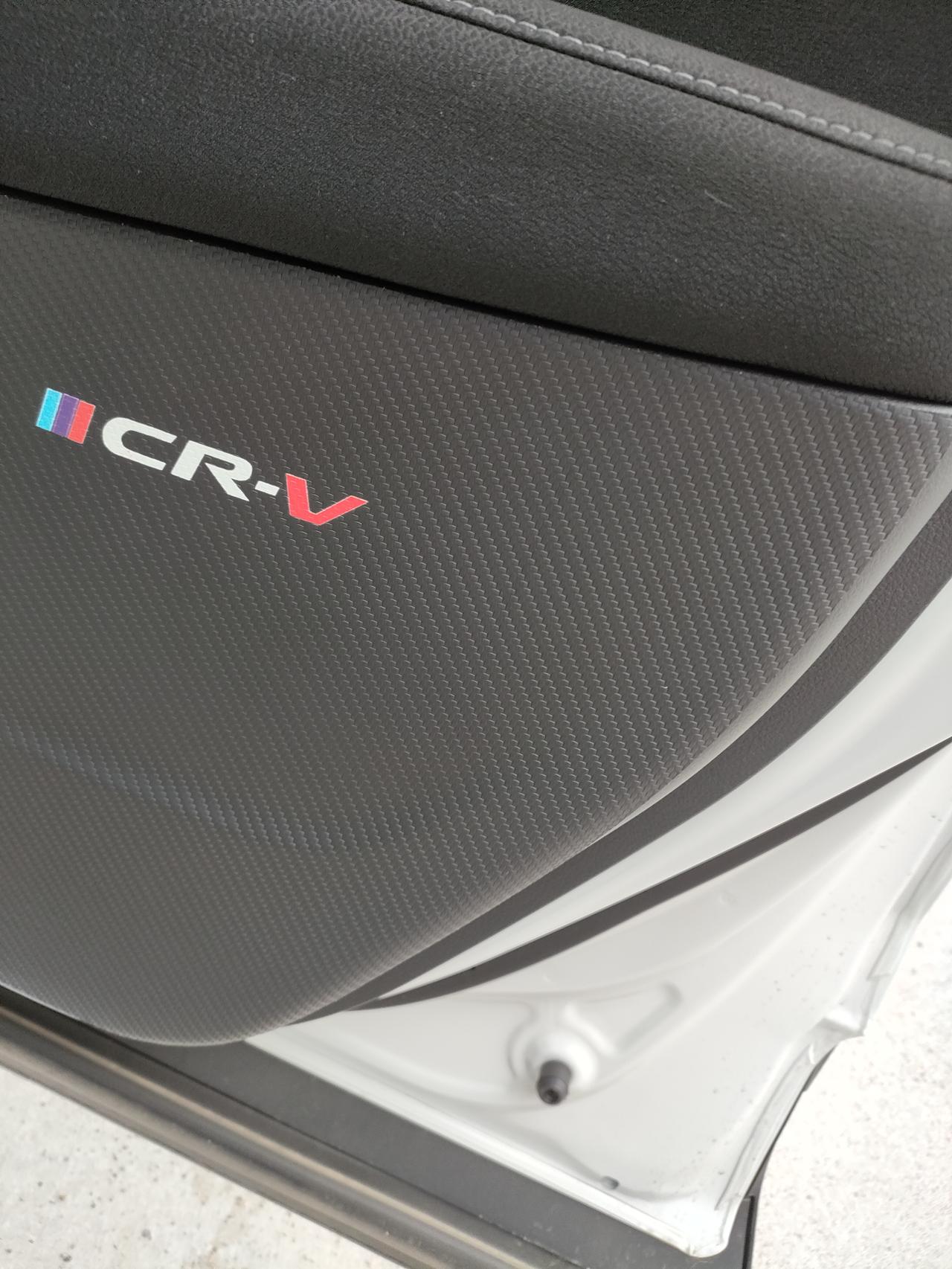 本田CR-V CRV都市板，怎么在驾驶位开启后尾门？谢谢大家！