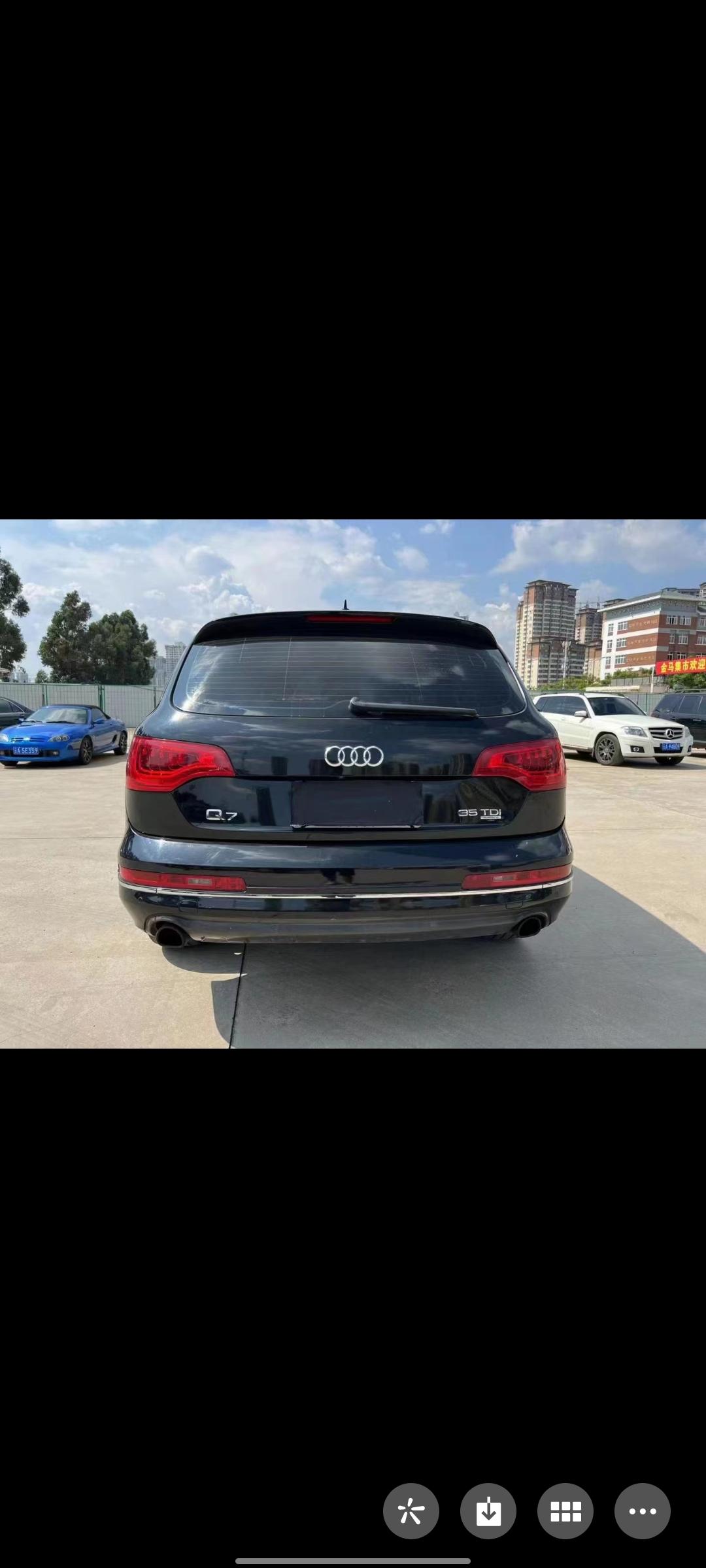 奥迪Q7。柴油版的。02年上的牌。跑了15万km。