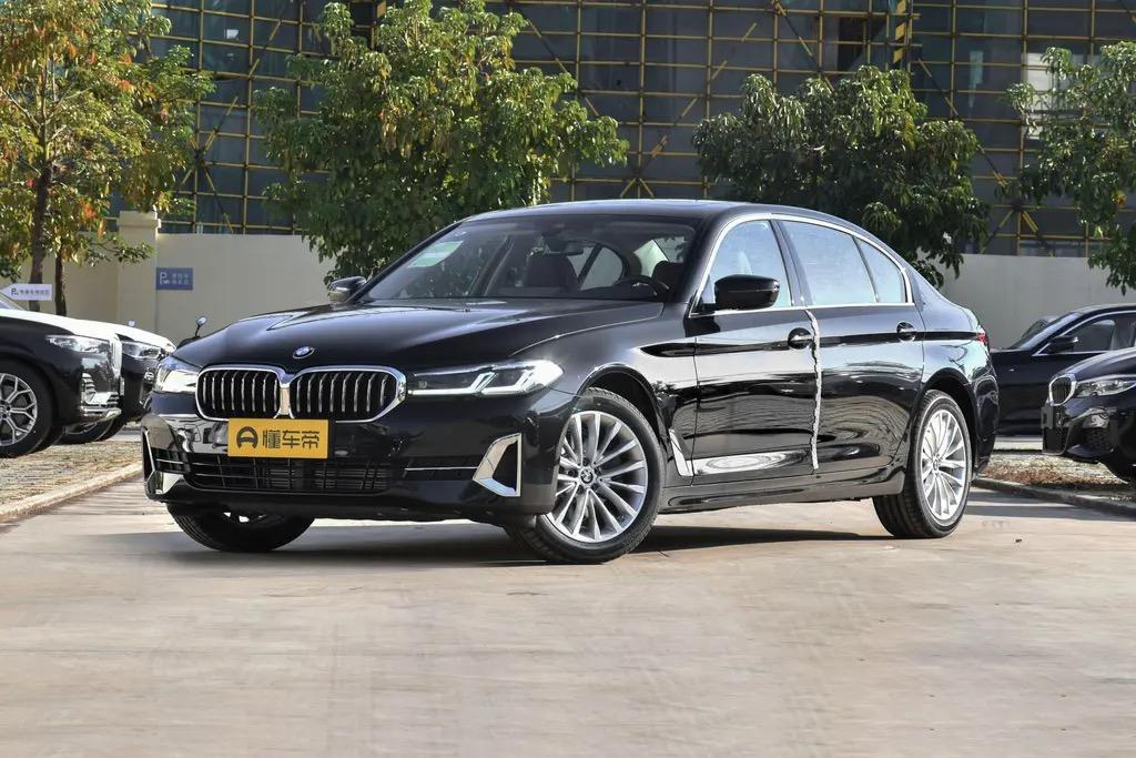 奔驰E级PHEV 各位大佬 535le和E350el该怎么选！求建议！另外请教下各位，E350el的充电桩是要自费安装还