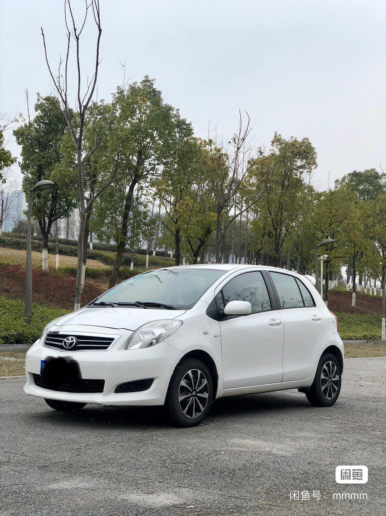 丰田YARiS L 致炫 请问有老板有雅力士转让的吗？本人想收一台。