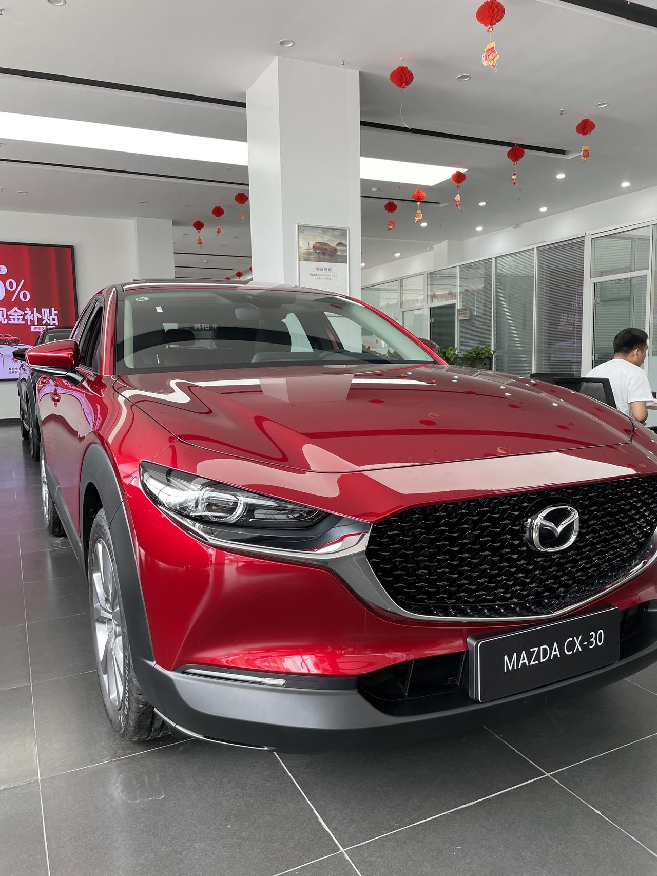 马自达CX-30 车友们，看马自达官方型录，显示：cx30这款车可以通过app看到每个轮胎的胎压，也就是具备胎压显示功能