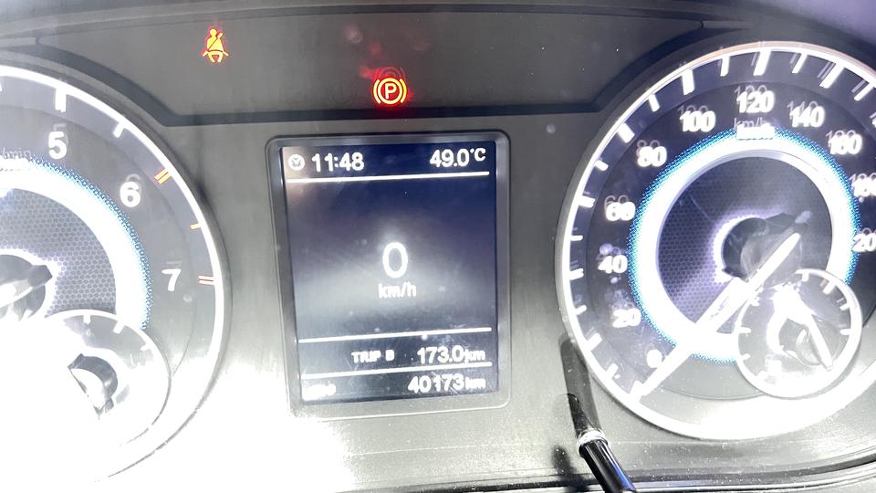 东风风光风光S560 我一表盘相显示的温度49度，这个哪里出了故障？