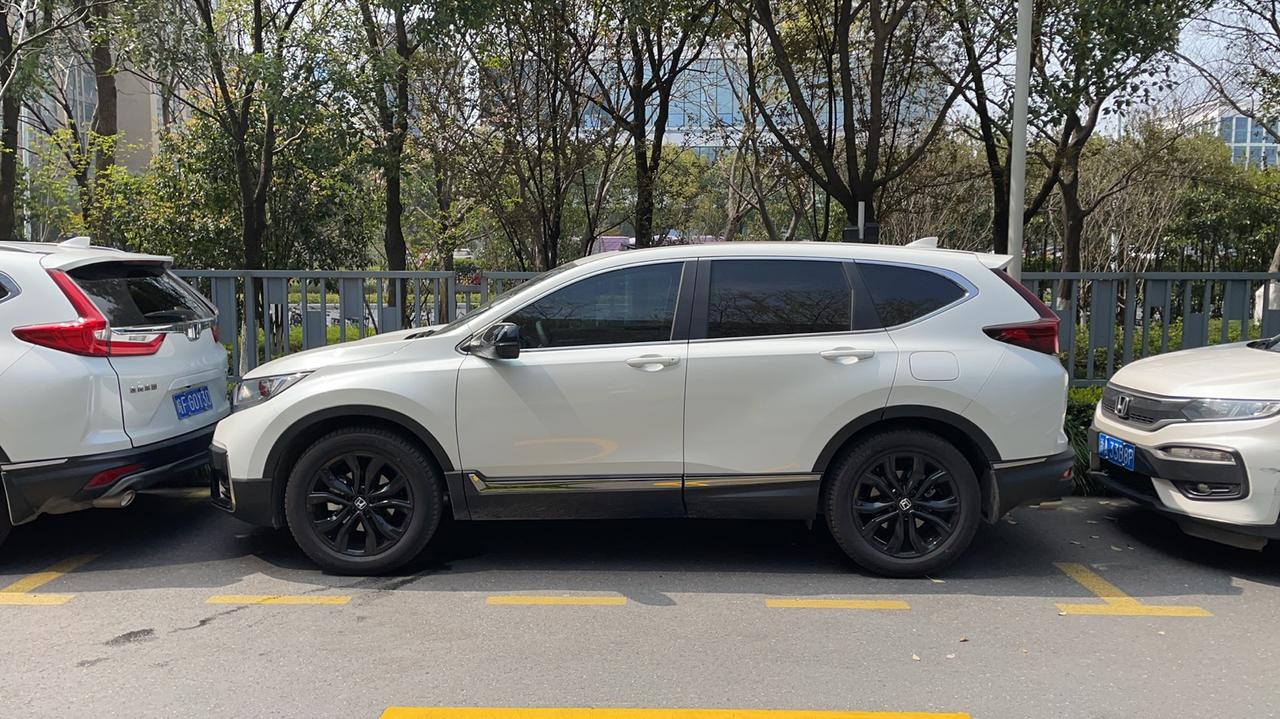 本田CR-V CRV 21黑爵士1.5T  时不时有类似弹簧声的异响，听起来是中控（好像是转向还是刹车），有遇到过的老铁