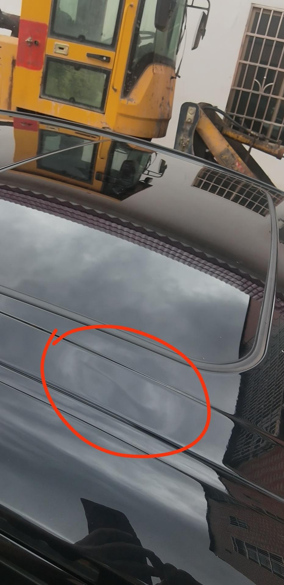 21款八代凯美瑞运动版双色车身，车顶到底是贴膜的还是原厂喷漆？？？