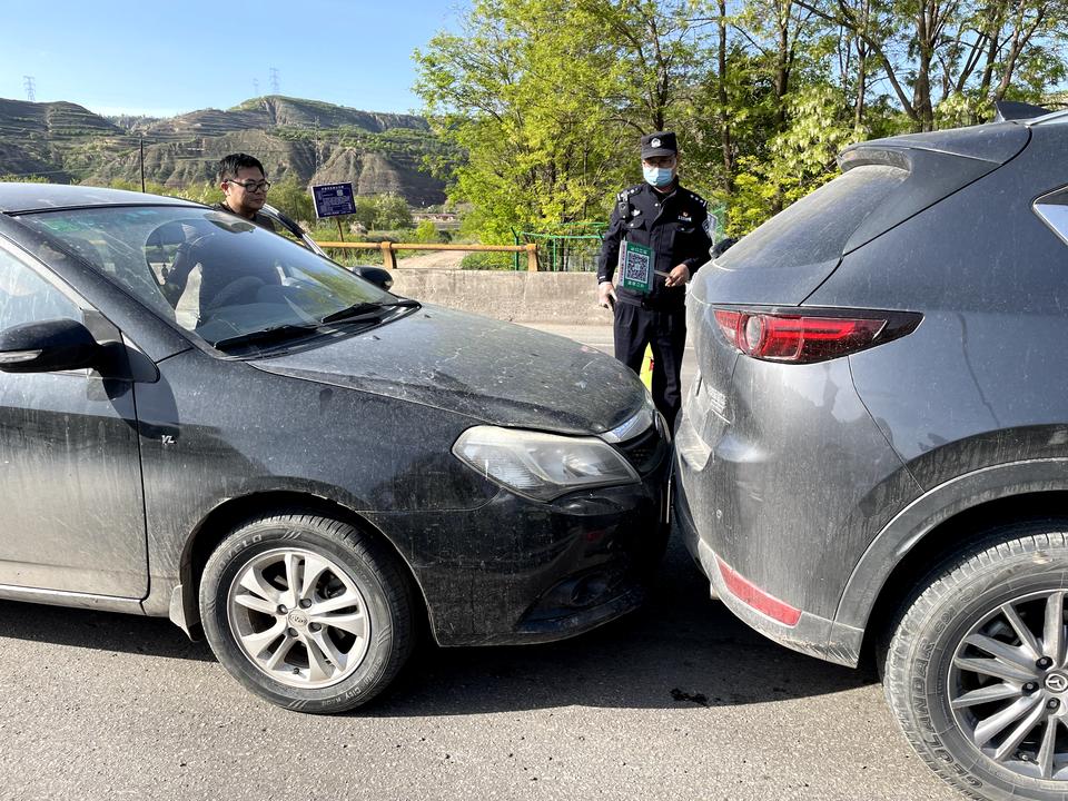 马自达CX-5 有哪位朋友知道，什么途径可以买到报废车的拆车件后杠。我被追尾了，是2020款2.0L智尊版。或者有换过后